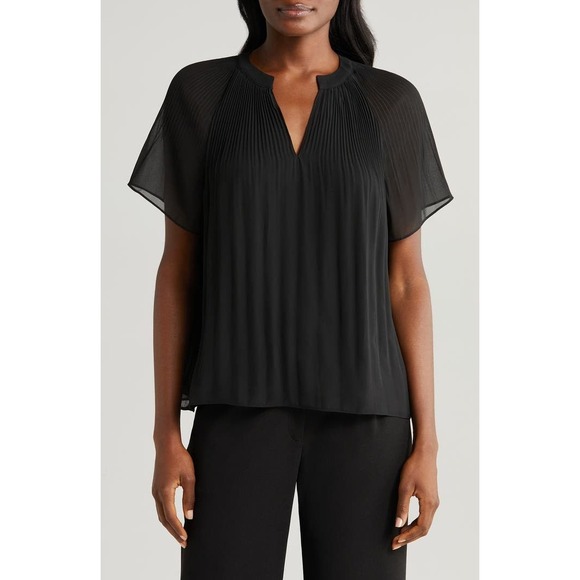 Tahari Woman Black Pleated V-Neck Flutter Sleeve Blouse Top 1X New - Picture 1 of 8